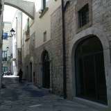 La facciata di Palazzo Simi, in strada Lamberti 1, a Bari Vecchia